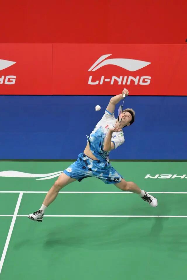 顶住压力是 顶住压力是