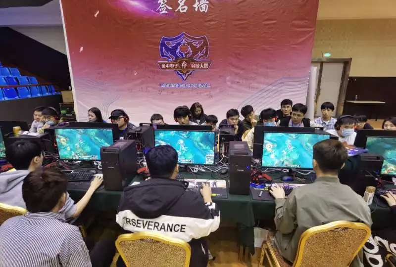 跨题材与多 跨题材与多